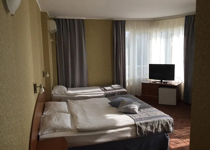 Family Lazuren Briag Отель 3*