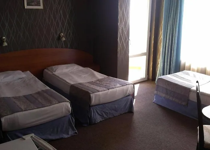 Family Lazuren Briag 3* Бургас