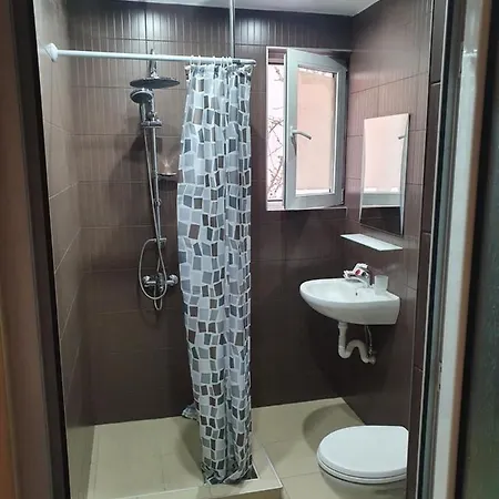 Family Lazuren Briag 3* בורגאס