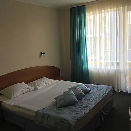 Hotel Family Lazuren Briag 3*