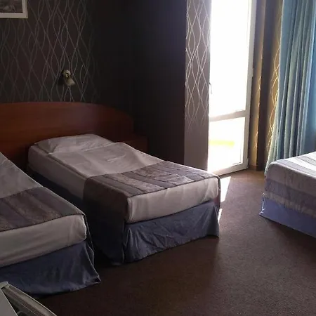 Family Lazuren Briag 3* בורגאס