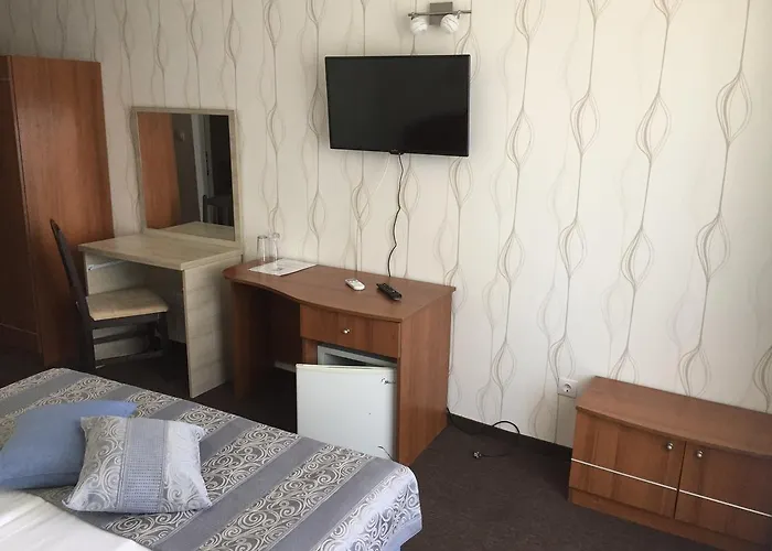 Hotel Family Lazuren Briag